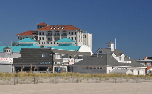 beach_view_of_flanders_hotel_BLOG